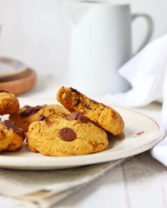 Pumpkin chocolate cookies
