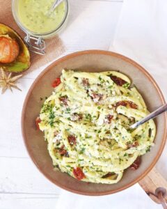 Pâtes à l&rsquo;avocat – tomates séchées