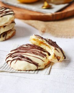 Gâteaux génoise au citron et chocolat