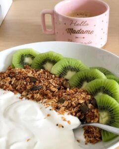Granola à la noix de coco râpée et graines de courge