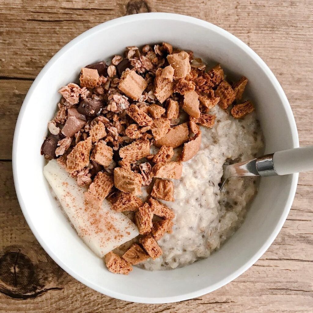 Porridge à la poire et à la cannelle