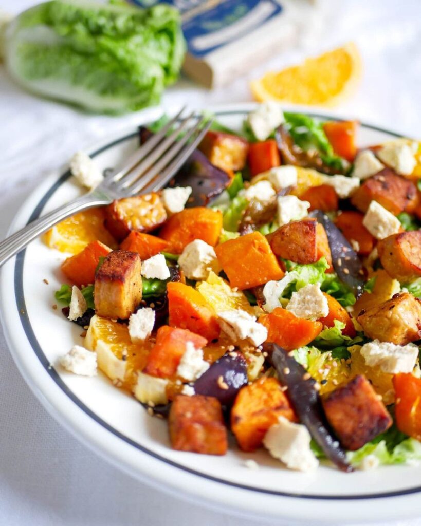 Salade à la patate douce et au tempeh