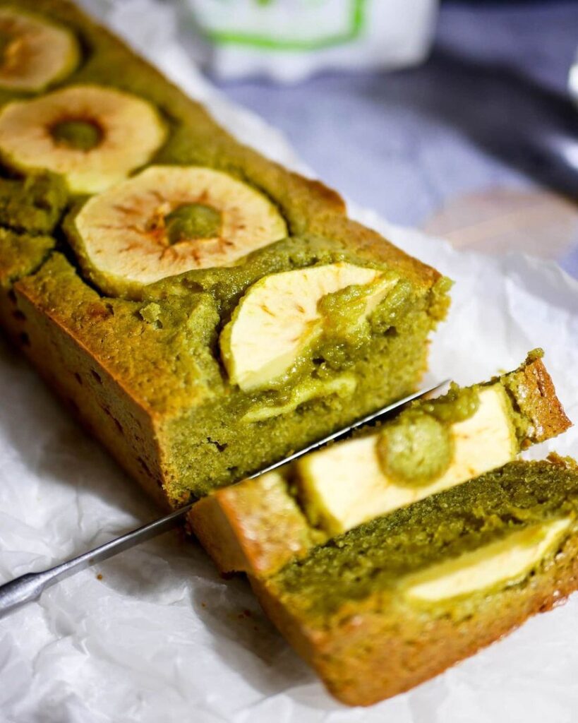 Cake végétarien à la pomme et à la cannelle
