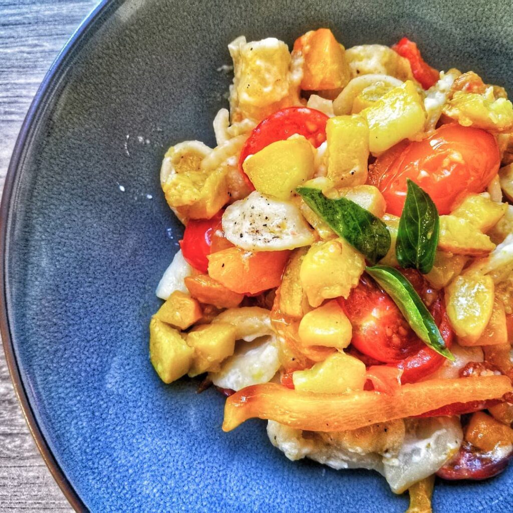 Orecchiettes aux légumes rôtis et ricotta