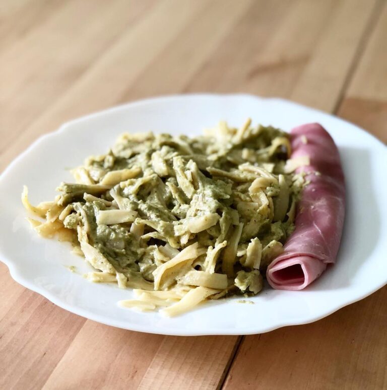 Tagliatelles à la crème de courgette Tagliatelles à la crème de courgette