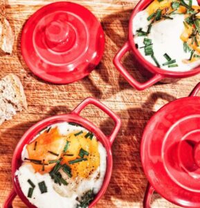 Oeufs cocotte à la truite fumée Oeufs cocotte à la truite fumée