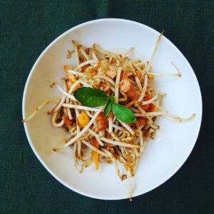 Salade de haricots mungo au beurre de cacahuète Salade de haricots mungo au beurre de cacahuète