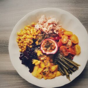 Poke bowl au saumon et aux fruits de la passion Poke bowl au saumon et aux fruits de la passion