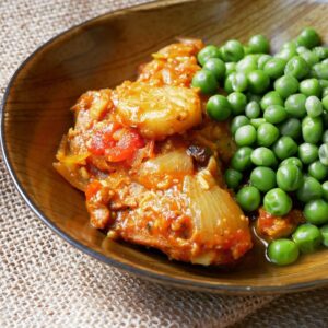 Colombo de  poulet  aux petits pois