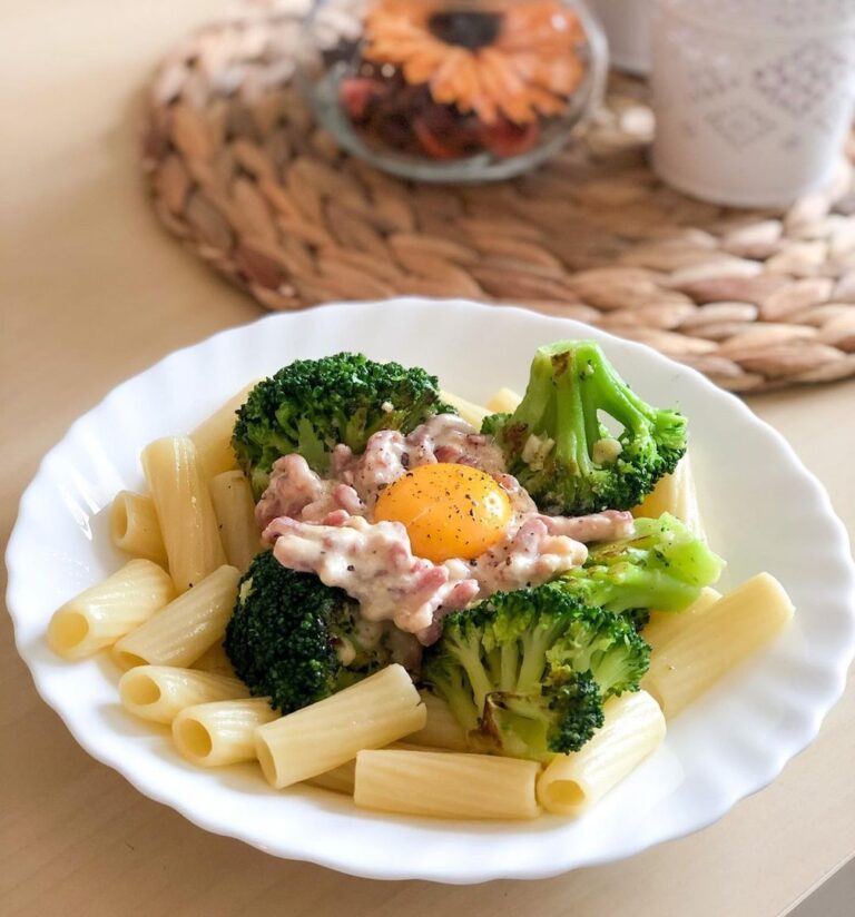 Brocolis à la carbonara