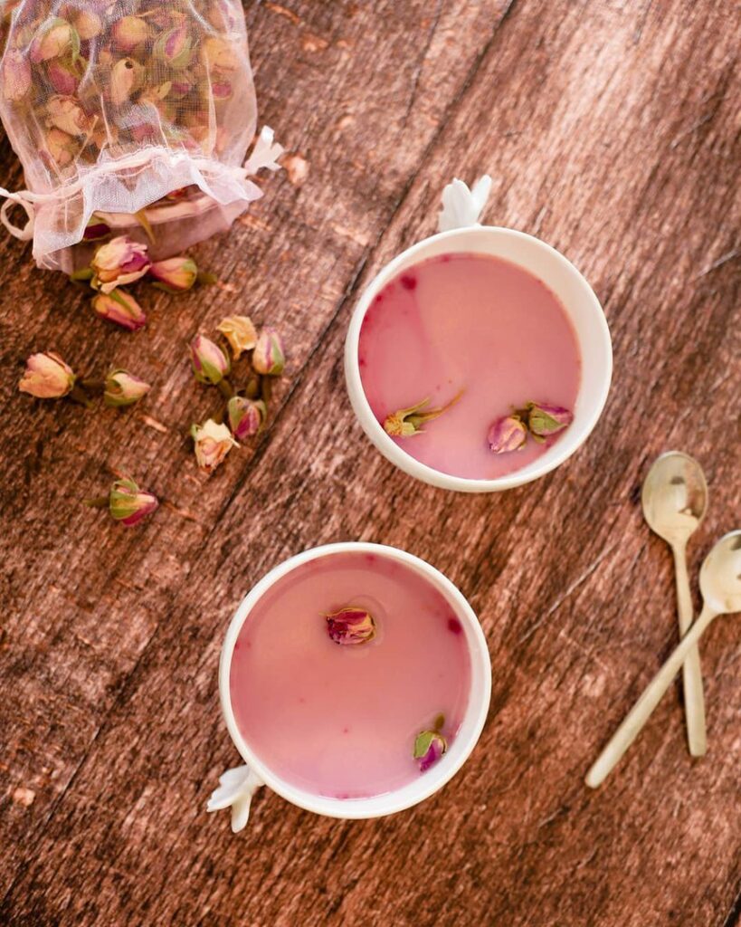 Boisson au lait d&rsquo;amandes et au pitaya