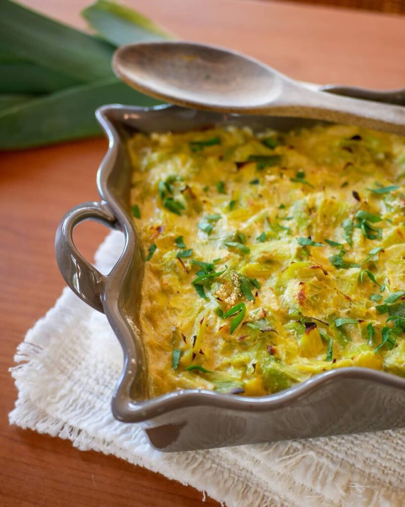 Gratin de poireaux et parmesan végétal