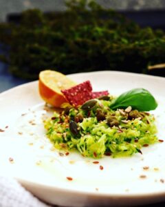 Courgettes crues aux citron et aux capres
