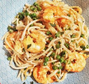 Poêlée de spaghettis aux crevettes pimentées