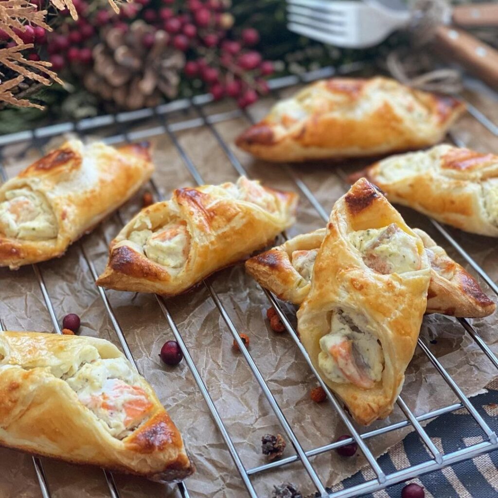 Mini-croissants au saumon et à la ricotta