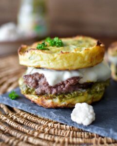 Burger aux galettes de chou-fleur Burger aux galettes de chou-fleur
