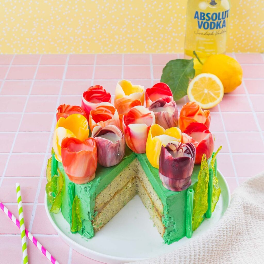 Kiss My Tulips Cake