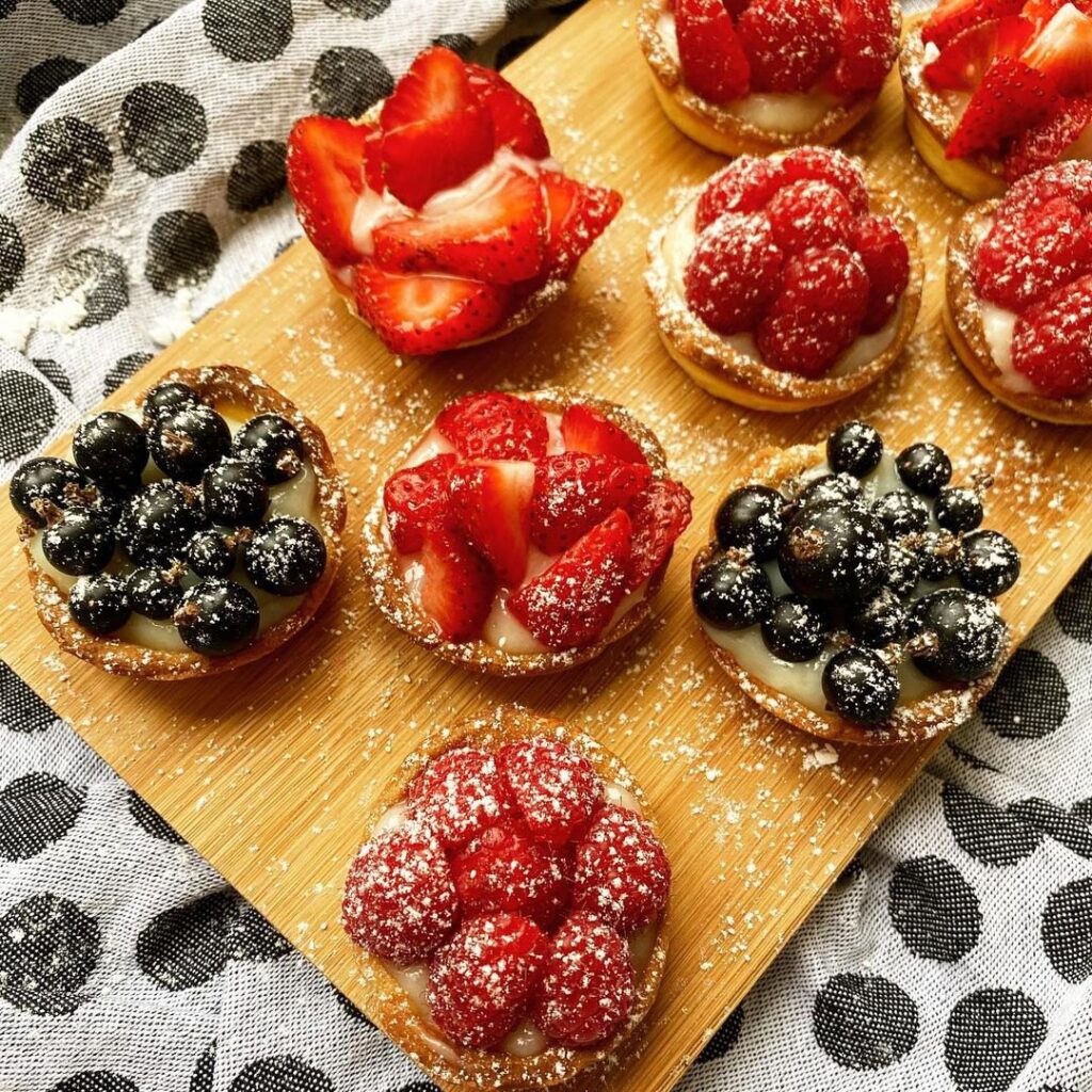 Tartelettes aux fruits rouges frais