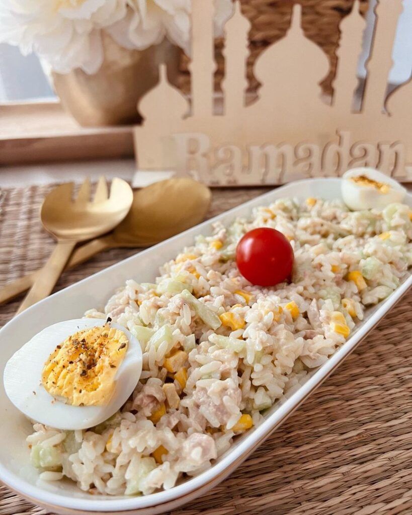 Salade de riz au thon et aux œufs