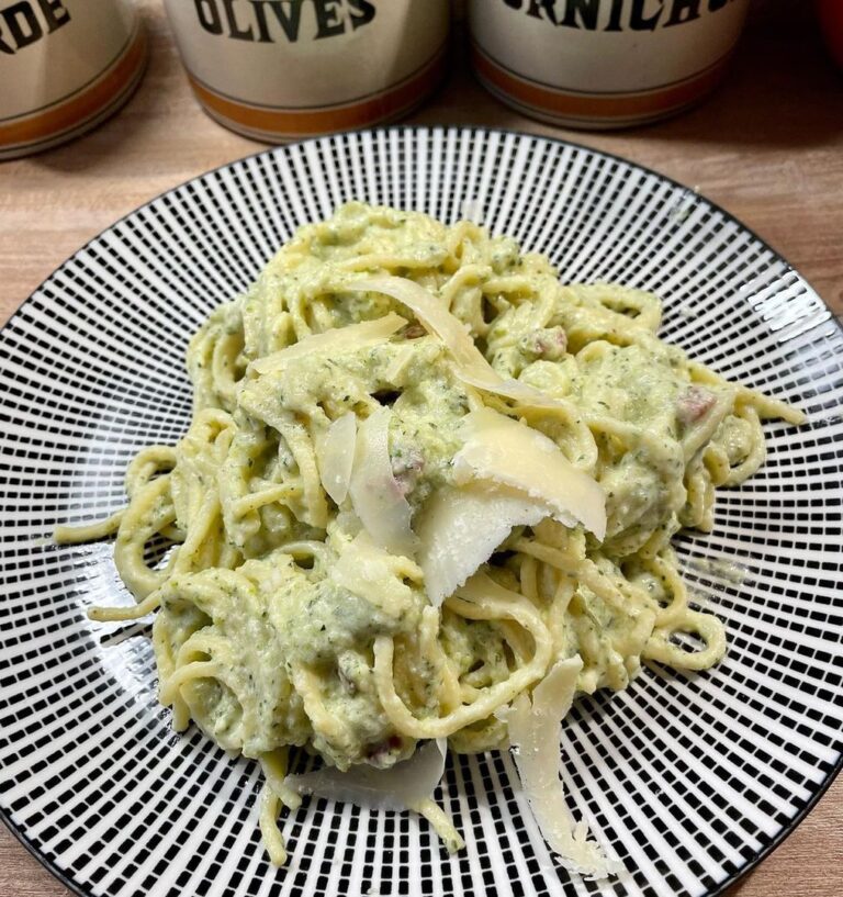 Spaghettis maison & crème de courgettes Spaghettis maison & crème de courgettes