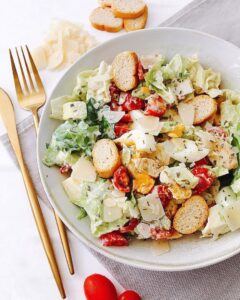 Salade César et sauce à la moutarde