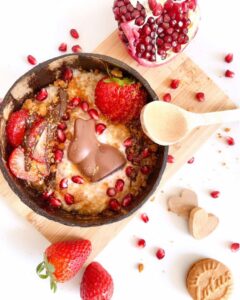 Porridge au yaourt à la fraise Porridge au yaourt à la fraise