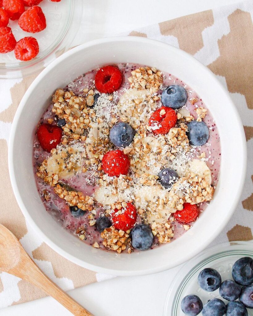 Smoothie bowl banane & myrtilles
