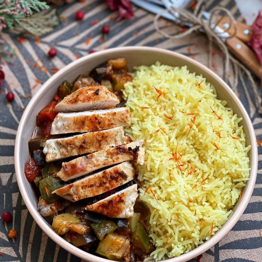 Escalope de poulet aux légumes et riz