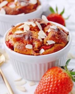 Mini gâteau fondant aux fraises