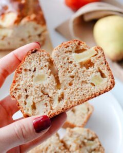 Cake poire, pomme, cannelle et miel