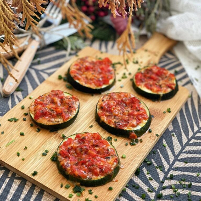 Courgettes gratinées à la sauce tomate