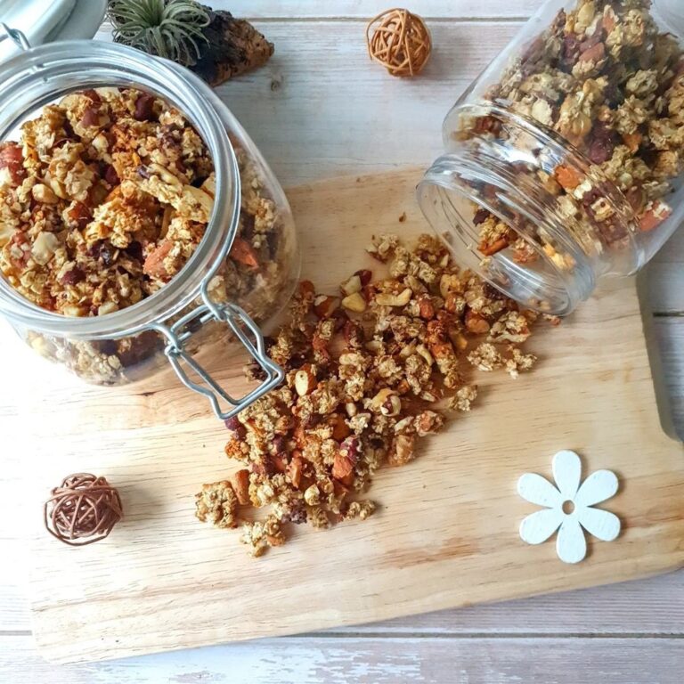 Granola maison aux 4 noix Granola maison aux 4 noix
