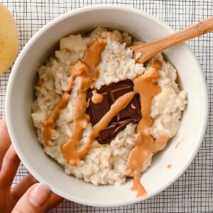 Porridge pomme, chocolat noir et pb