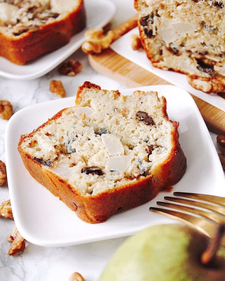 Cake salé poire, bleu et noix Cake salé poire, bleu et noix
