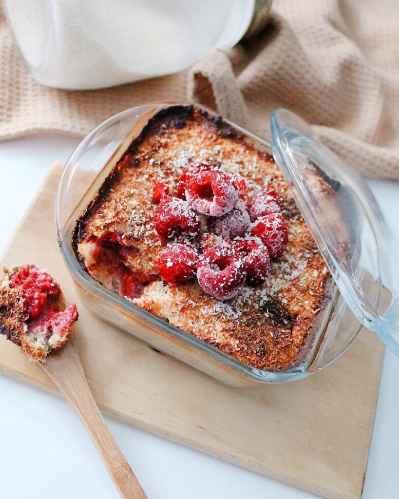 Porridge au four framboises et coco