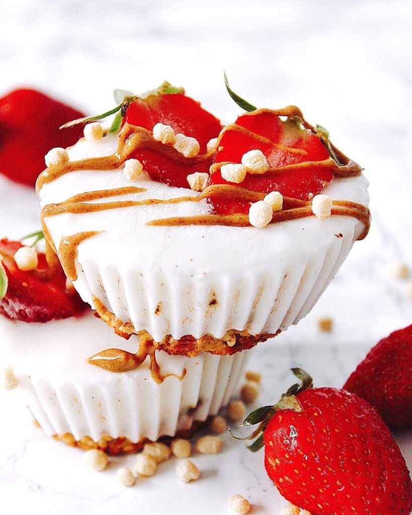 Cups glacées à la vanille et aux fraises