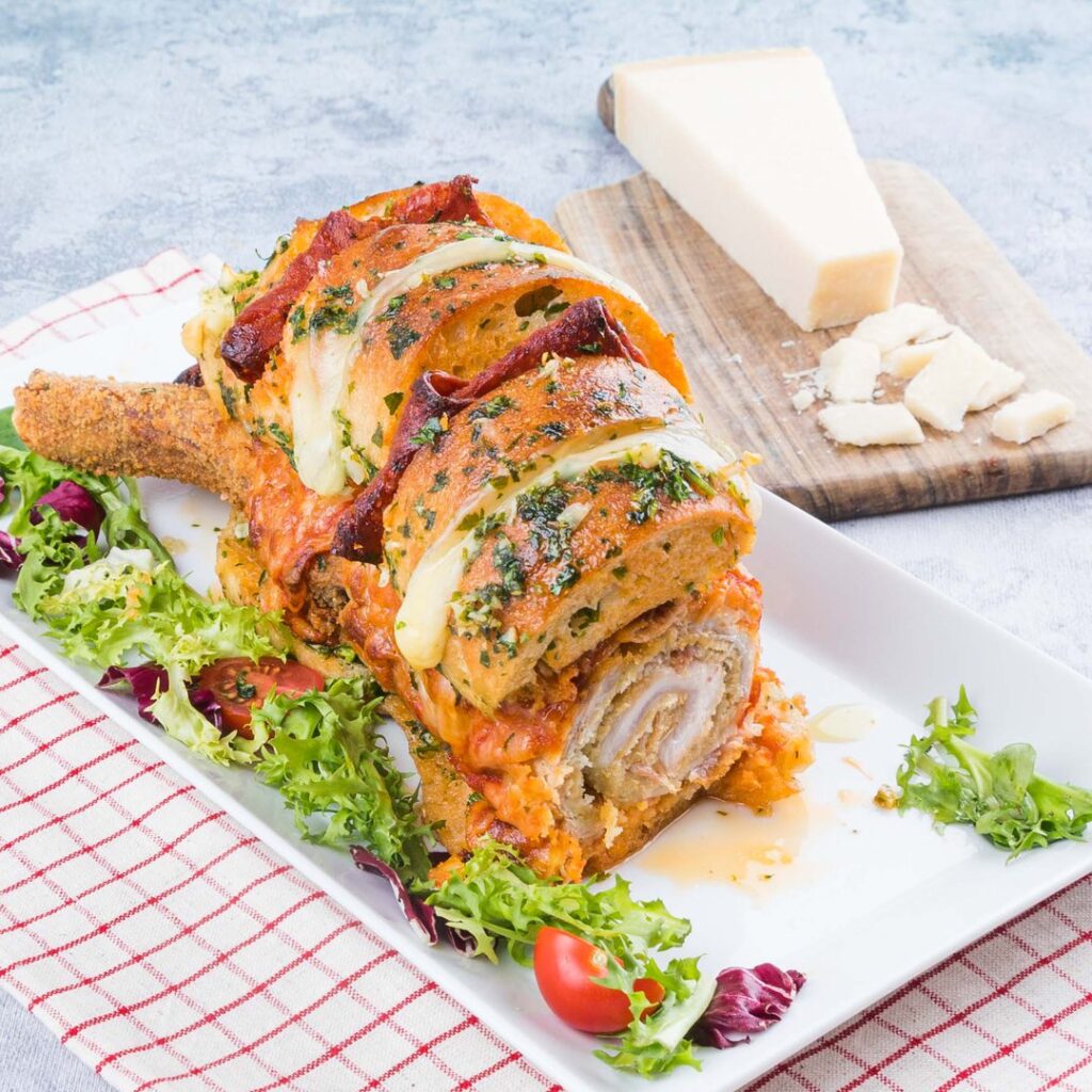 Veal Parmesan & Garlic Bread