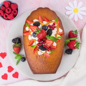 Madeleine mit fruchtigem Herzen