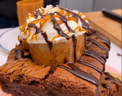 Doce de nozes com caramelo