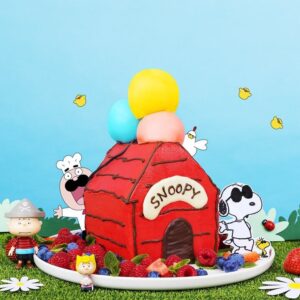 Snoopy’s House With Berries