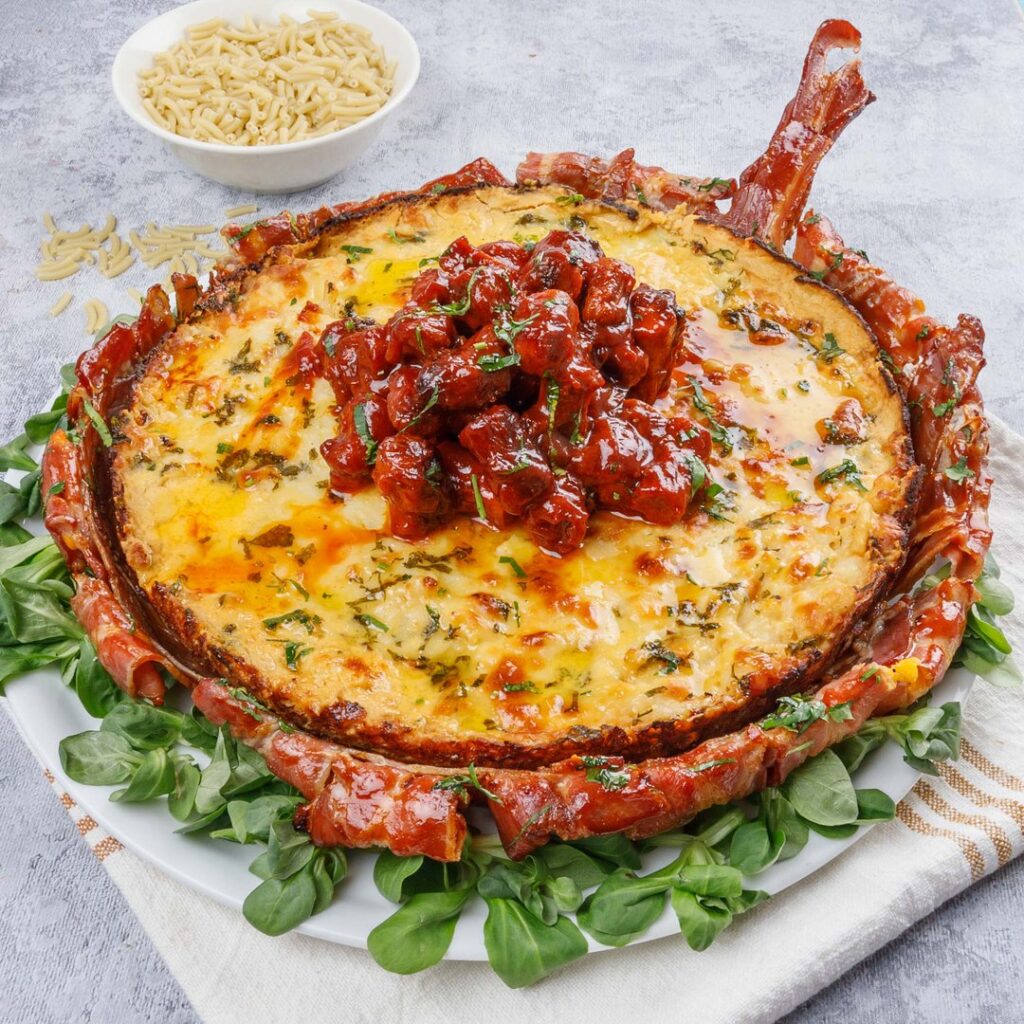 Bacon Basket Mac N Cheese