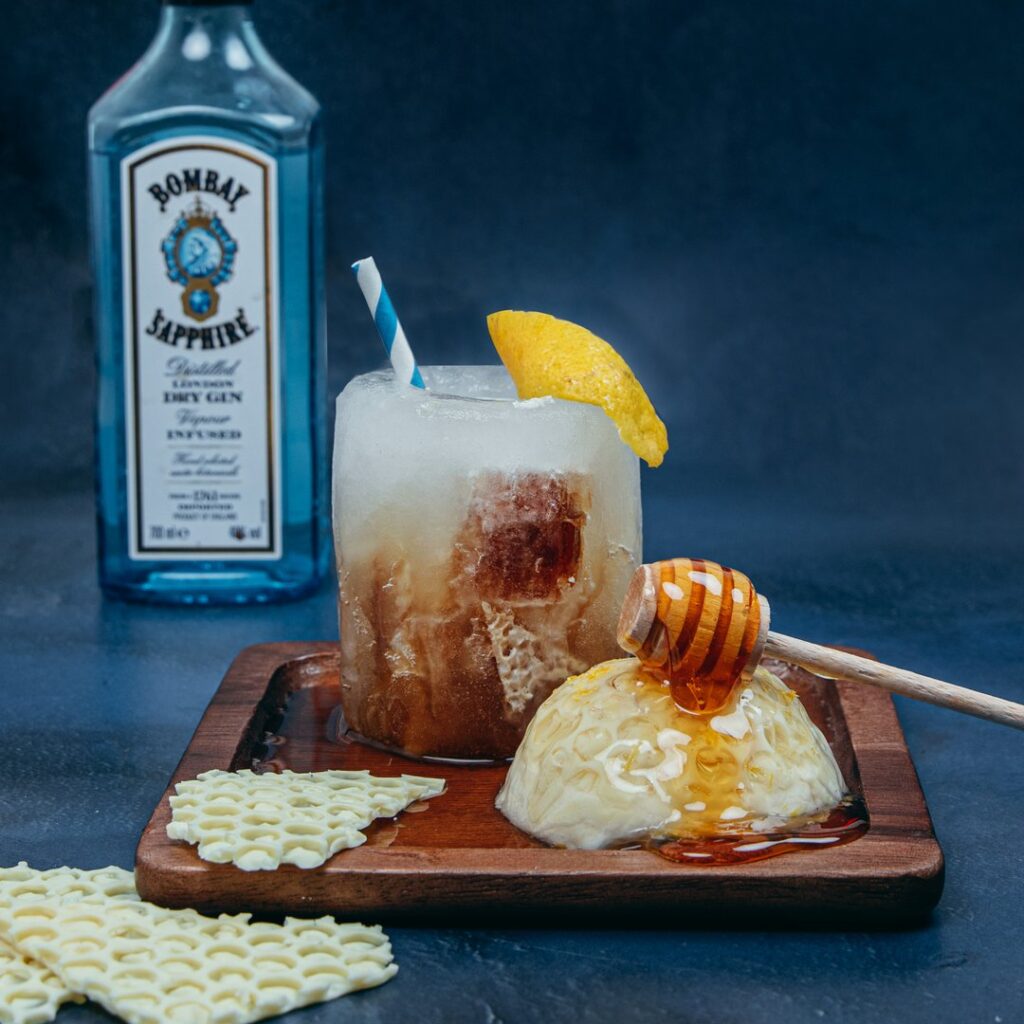 Bee’s Knees Cocktail