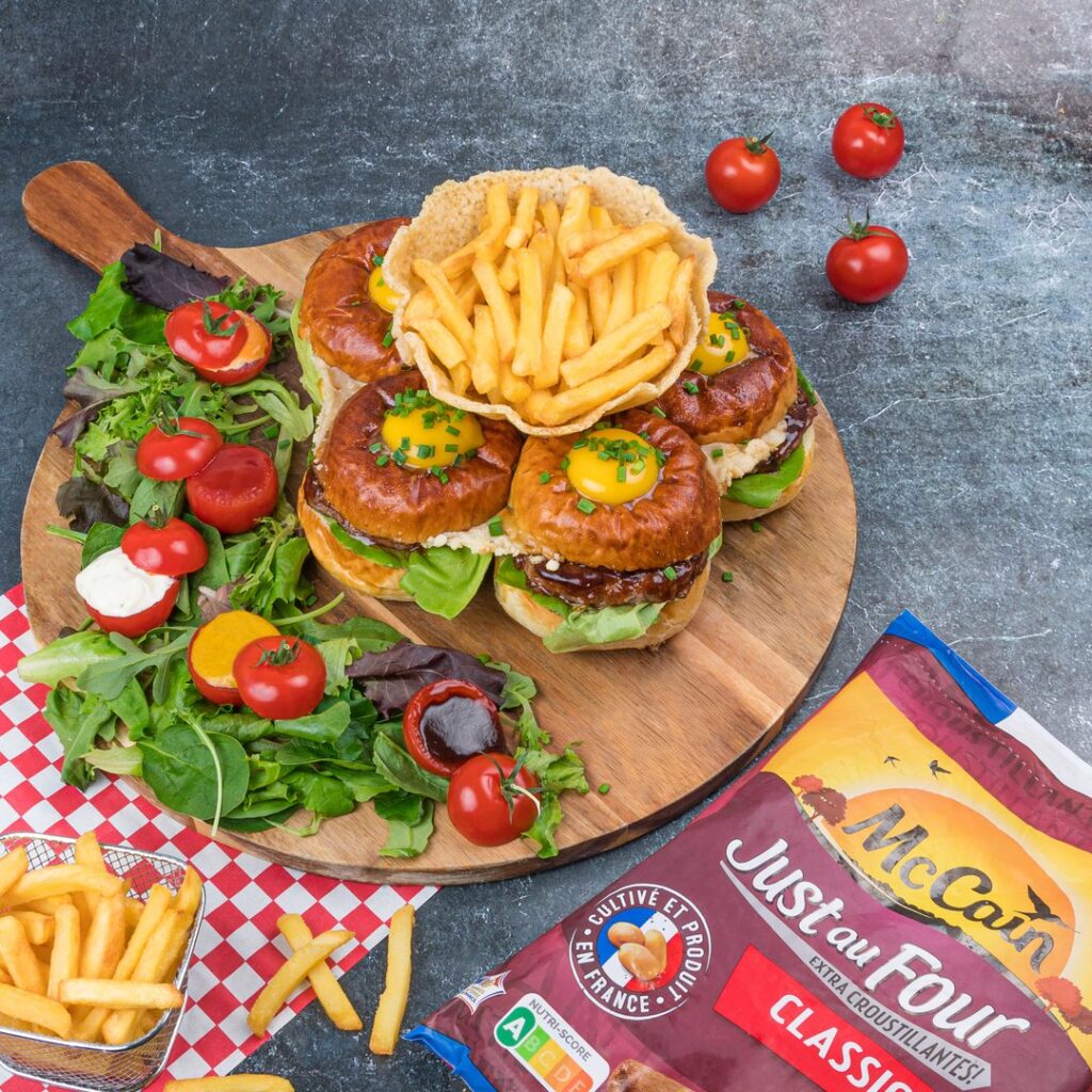 Couronne de burger madame et son bol de frites