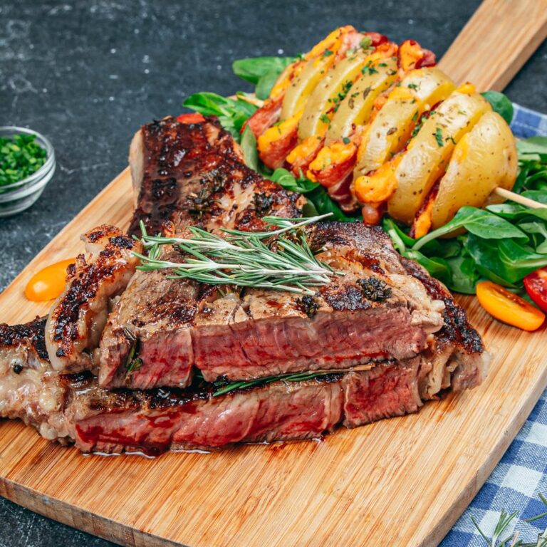 Ribeye-Schmaus & Hasselback-Kartoffeln!