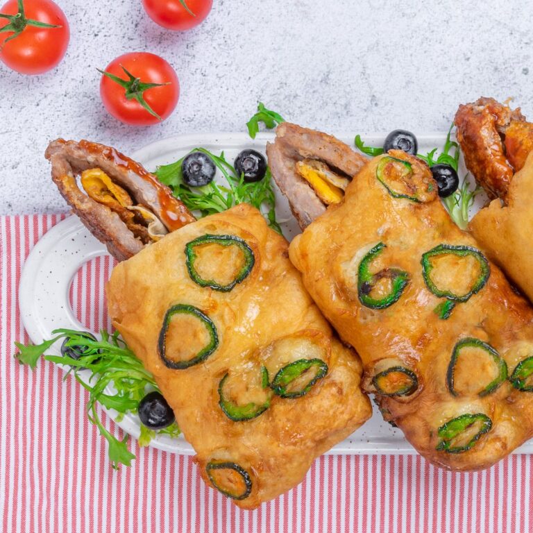 Rollito de huevo con salchicha! Rollito de huevo con salchicha!