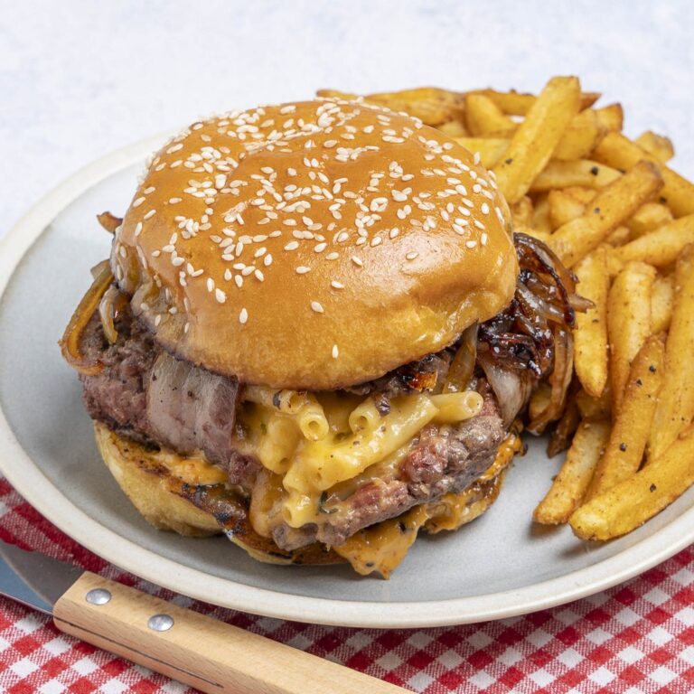 Mac ‘n’ Cheese Stuffed Burger