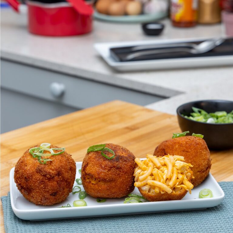 Buffalo chicken mac & cheese ball