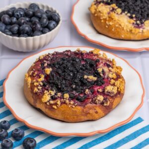 Brioche bressane aux myrtilles
