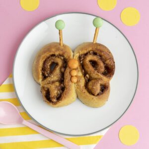 Brioche à la carotte et à la cannelle papillon Brioche à la carotte et à la cannelle papillon