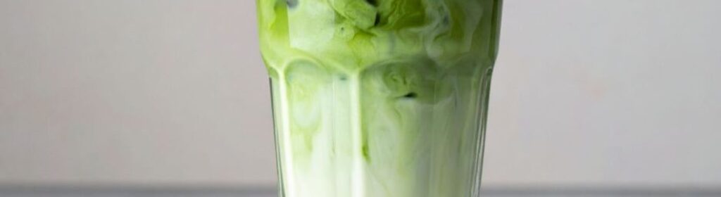 Matcha vs Café : qui gagne le duel de l’énergie ?